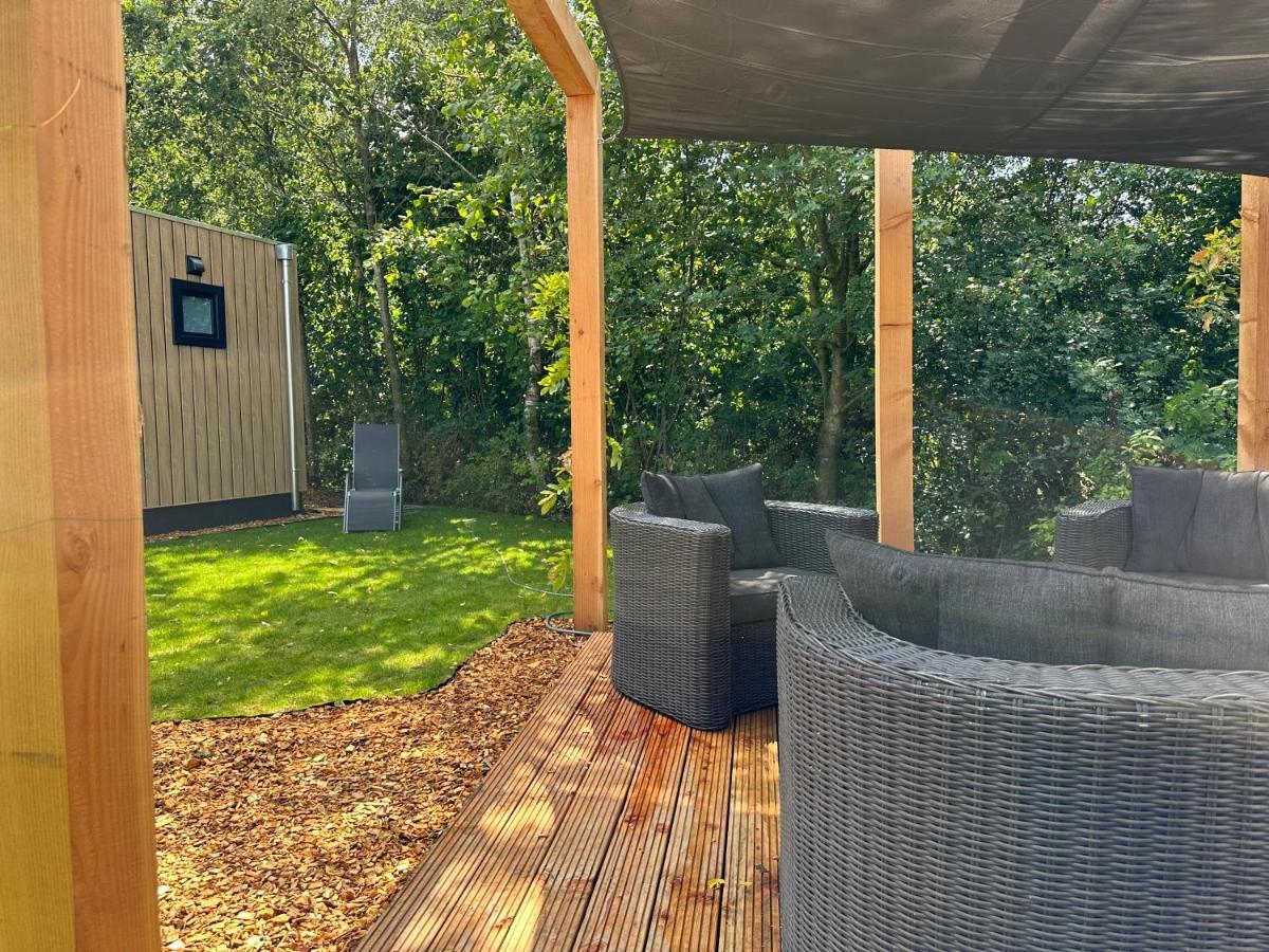 Chalet De Blauwe Regen Balkbrug Exterior photo